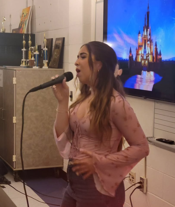 Gianna Pantano sang "I Won't Say I'm in Love" from Hercules and "Wondering" from High School Musical in front of an excited crowd.